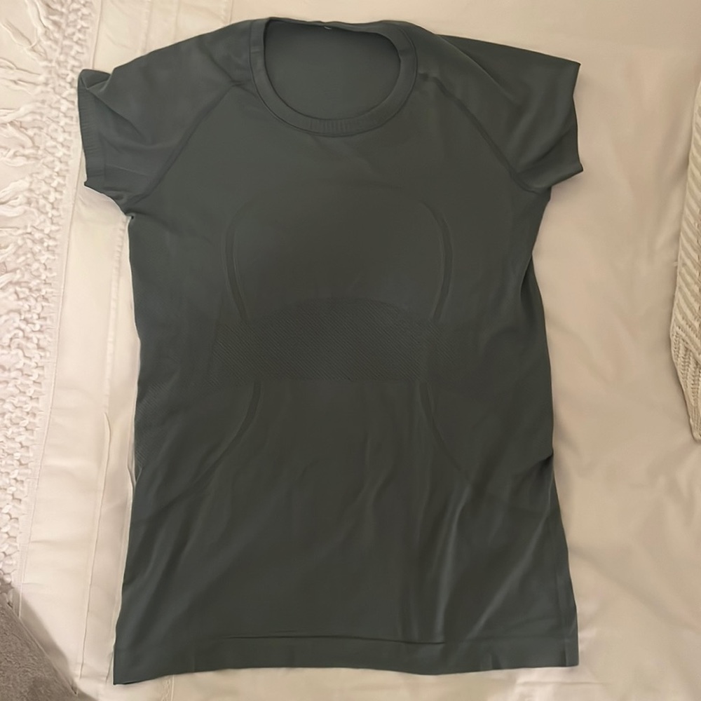Lululemon Swiftly Tech Short-Sleeve Shirt